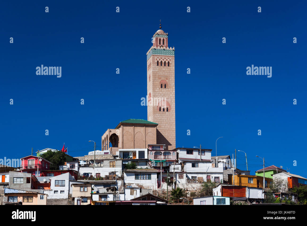 Chile, Coquimbo, erhöhte Stadtansicht mit Mohammed VI Kulturzentrum Stockfoto