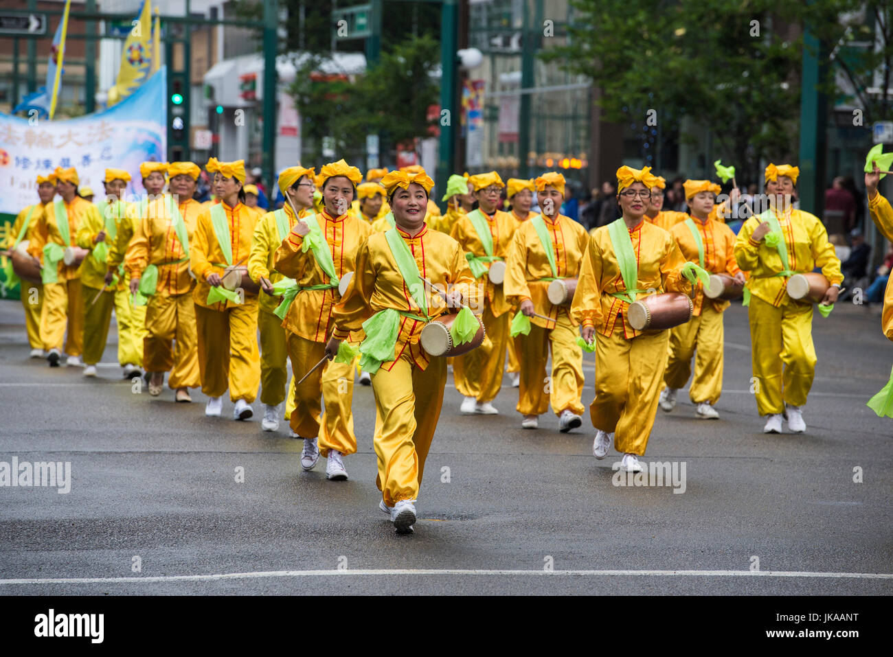Edmontons chinesische Gemeinschaft in 2017 K Tage Parade marschieren Stockfoto