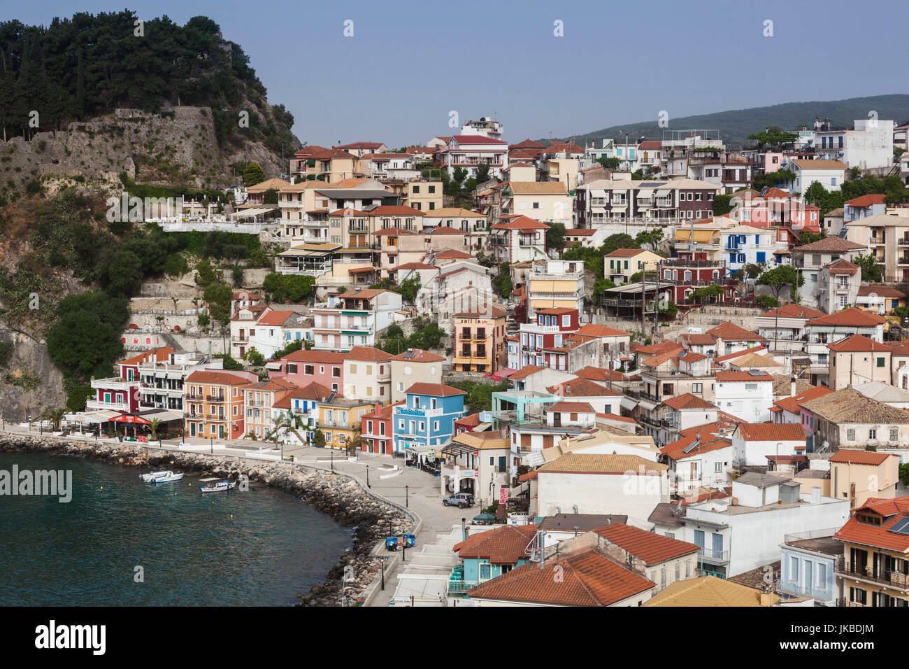 Griechenland, Region Epirus, Parga, erhöhten Blick auf Stadt, morgen Stockfoto