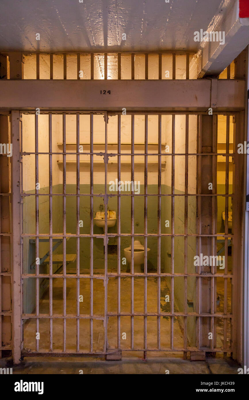 Gefängniszelle im Gefängnis Alcatraz, San Francisco, Kalifornien, USA Stockfoto