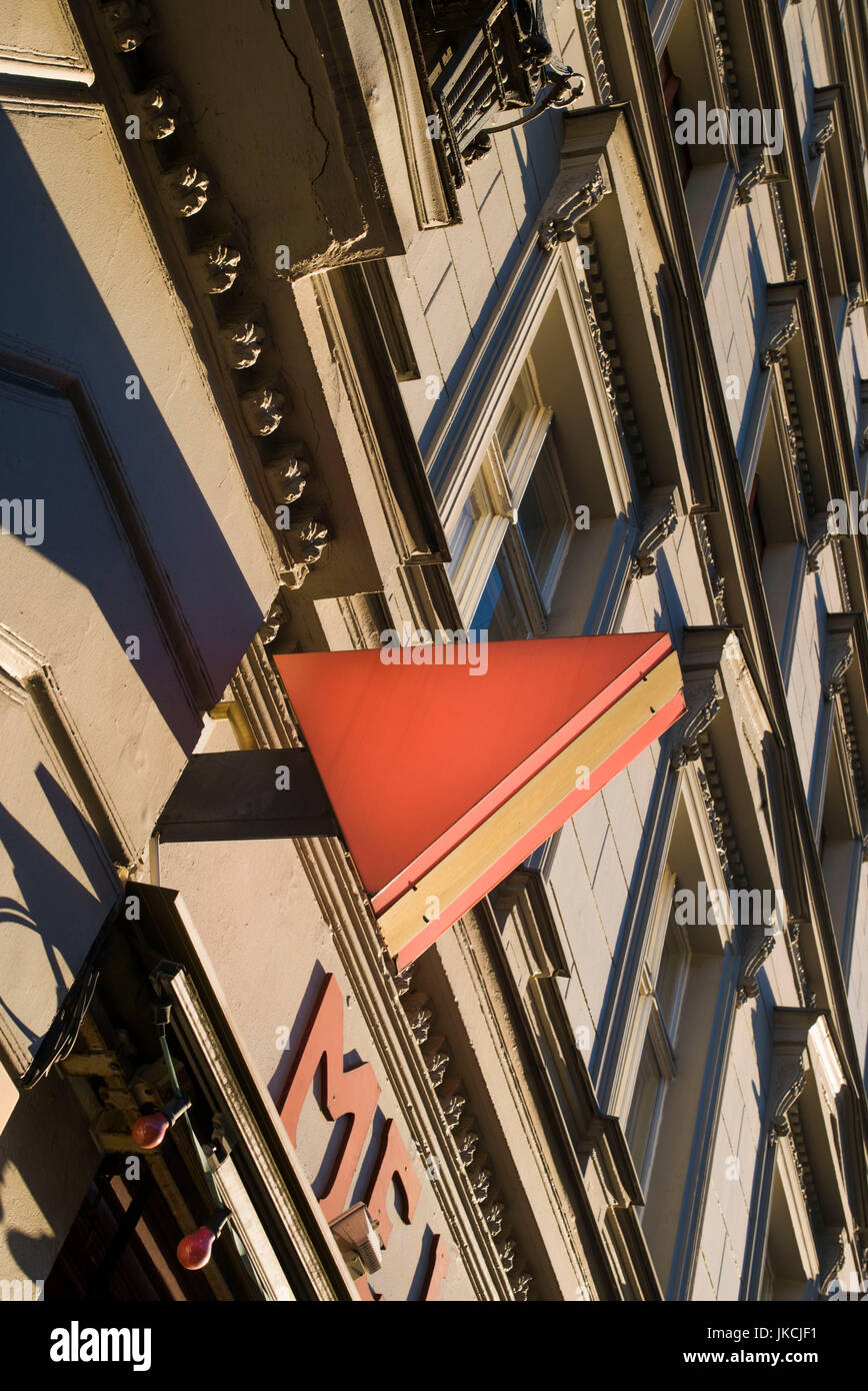 Deutschland, Berlin, Kreuzberg, Schwule Museum melden für das Schwule Museum war rosa Dreieck Wurm von Homosexuellen Häftlingen der Nazis während des 2. Weltkrieges Stockfoto