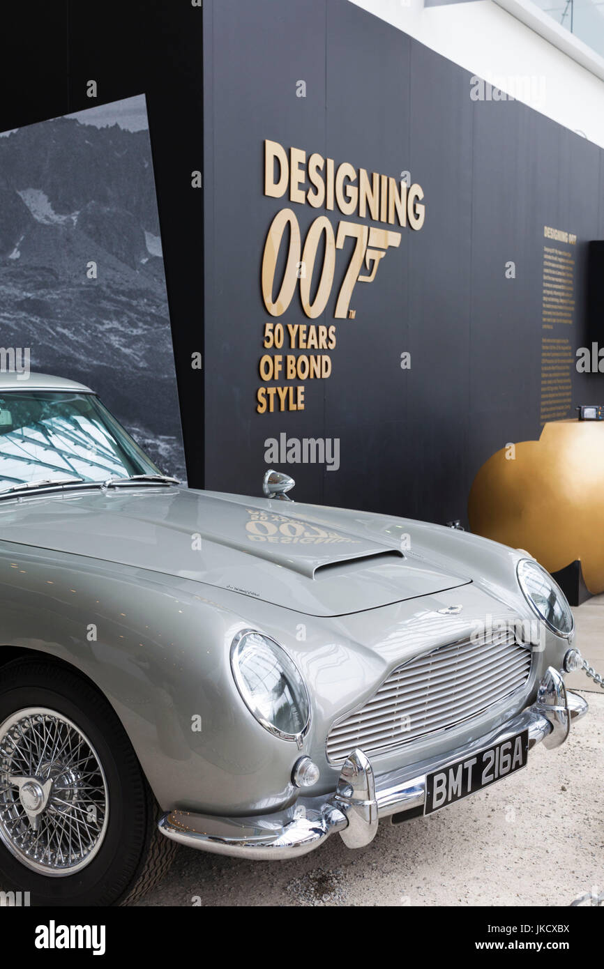 Australien, Victoria, VIC, Melbourne, Carlton, Melbourne Museum, entwerfen 007 ausstellen, Aston Martin DB5 von James Bond-Filme Stockfoto