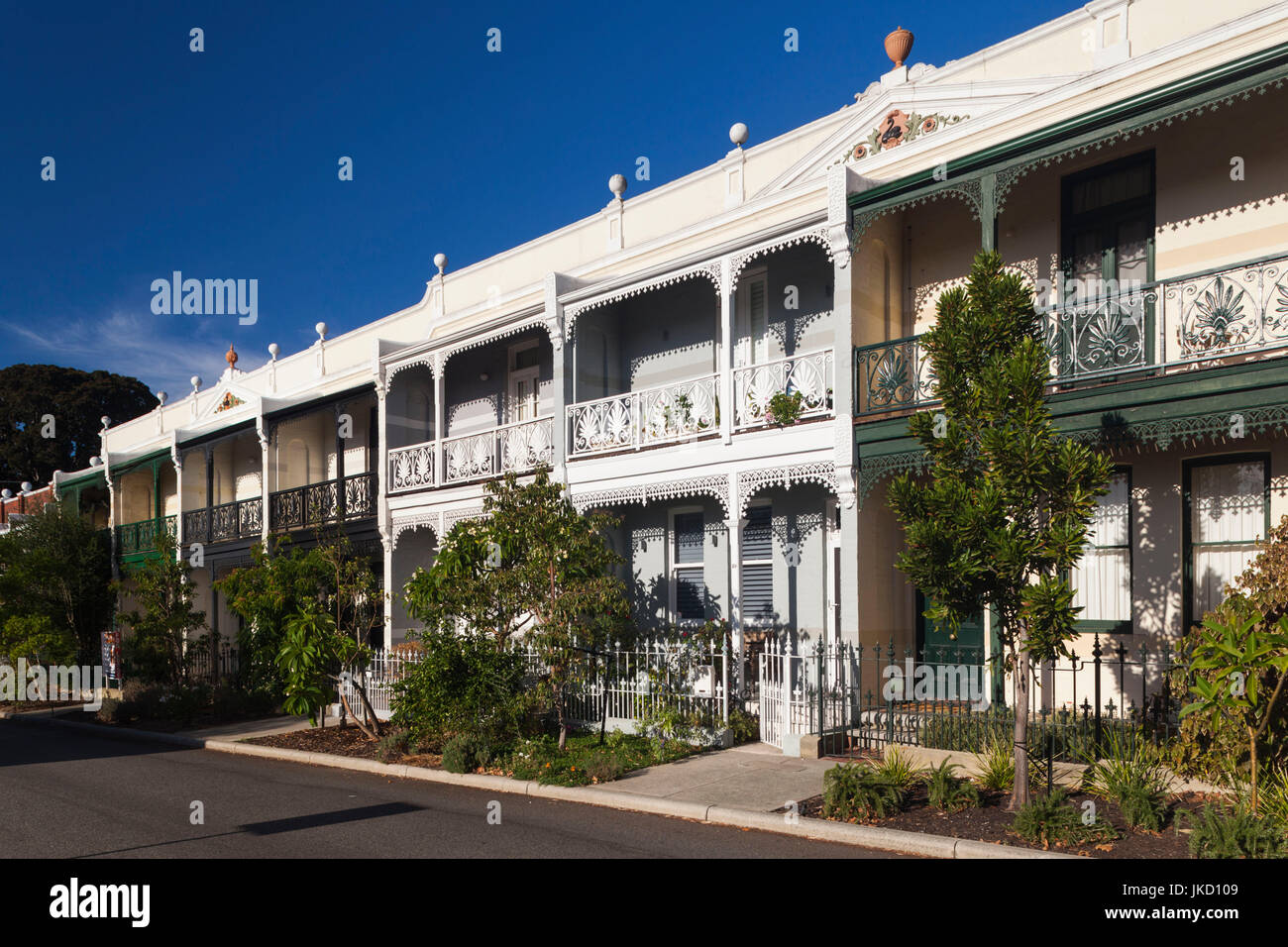 Australien, Western Australia, Perth-Subiaco, Reihenhäuser entlang Catherine Street Stockfoto