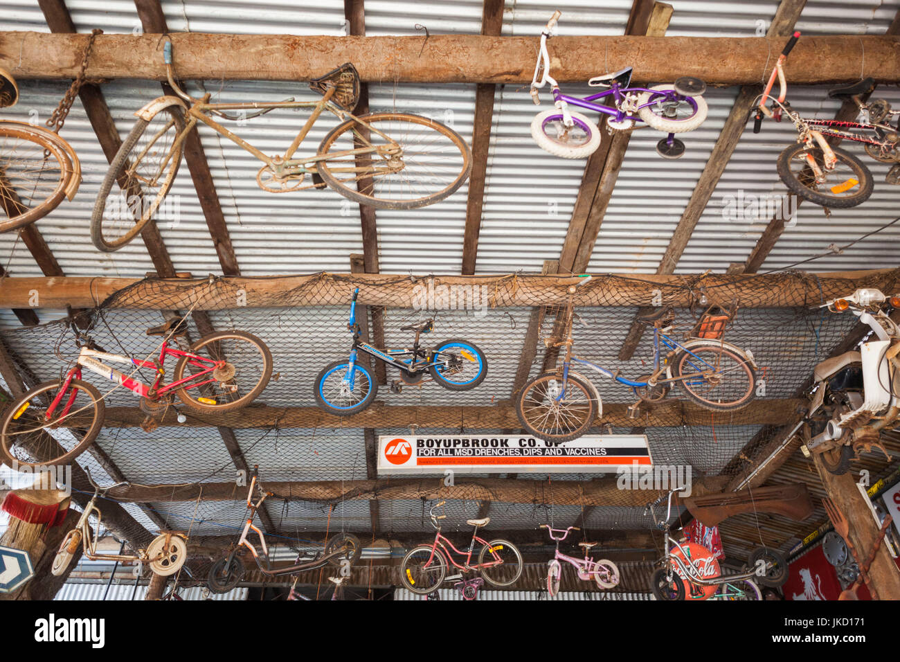 Australien, Western Australia, The Southwest, Boyup Brook, Harvey Dicksons Country Music Centre, Scheune innen Stockfoto