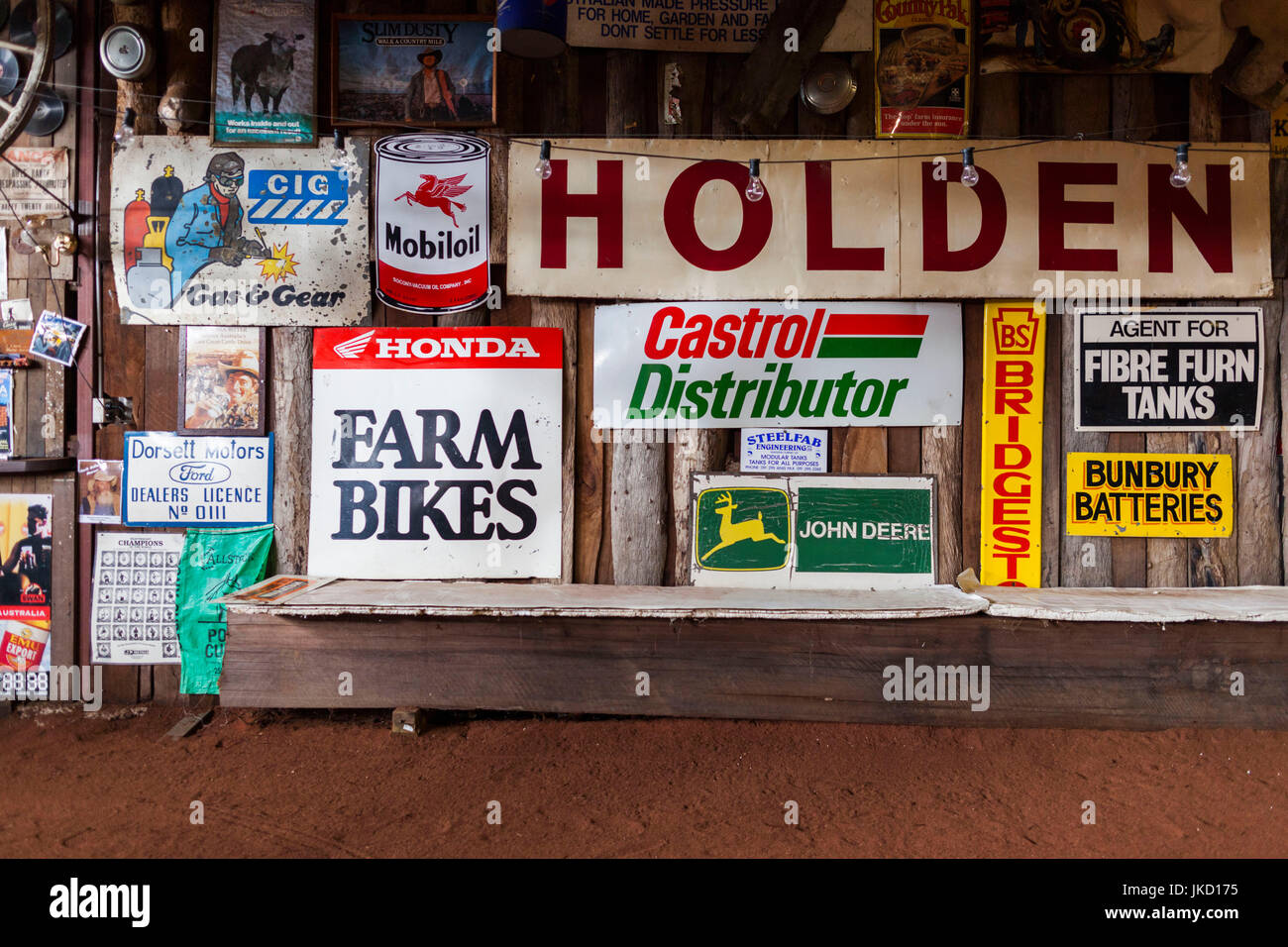 Australien, Western Australia, The Southwest, Boyup Brook, Harvey Dicksons Country Music Centre, Scheune innen Stockfoto