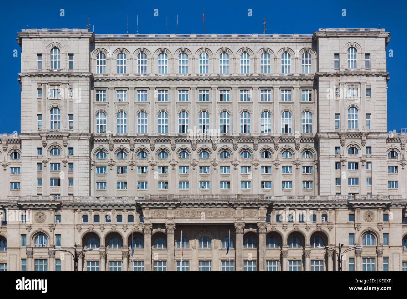 Rumänien, Bukarest, Palast des Parlaments, zweitgrößte Gebäude der Welt, morgen Stockfoto