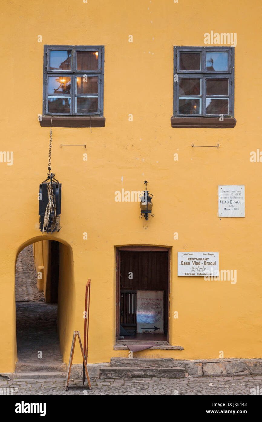 Rumänien, Siebenbürgen, Sighisoara, Casa Dracula, Geburtsort von Vlad Tepes, Vlad der Pfähler, hier im Jahre 1431 geboren und das Modell für den Vampir Dracula Stockfoto