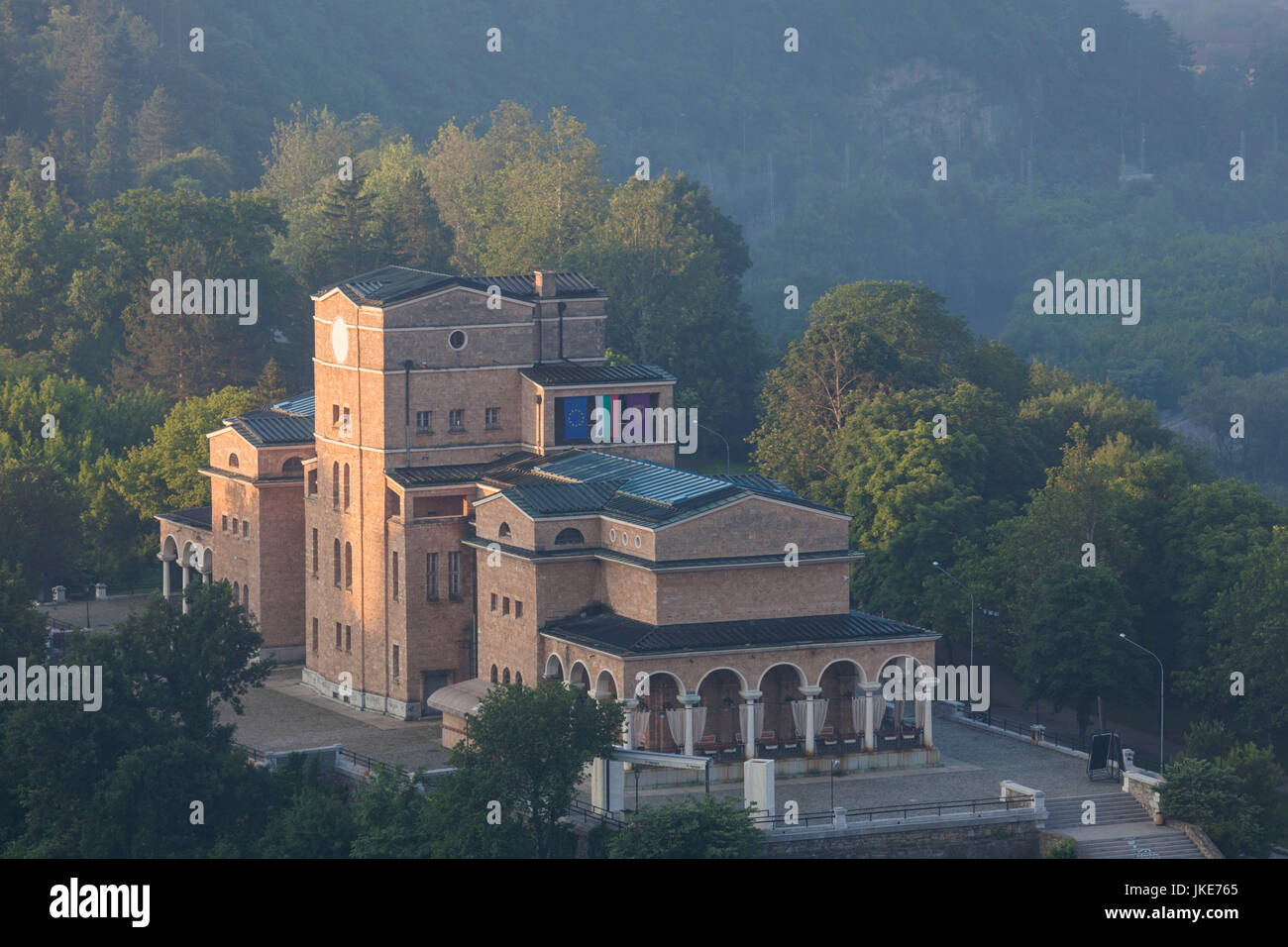 Bulgarien, Mittelgebirge, Veliko Tarnovo, Staatliches Kunstmuseum, dawn Stockfoto