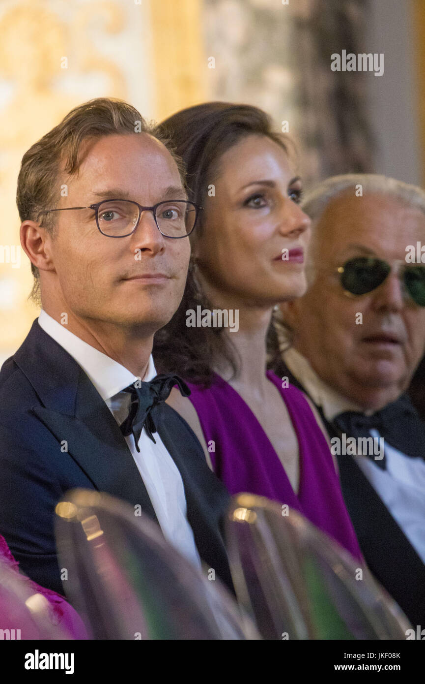 Staatsbezoek van Koning de Koningin Aan de Wert Italie - dag 2 - Contraprestatie / / / Staatsbesuch von König und Königin von Italien - Tag2 - Contraprestatie Op de Foto / auf dem Foto: Prinses Viktoria de Bourbon de Parme, Prinses Christina de Prins Jaime de Bourbon de Parme Arriveren Bij Het Palazzo Colonna Voor de Contraprestatie de Prinzessin Viktoria de Bourbon Parme , Prinzessin Christina und Prinz Jaime de Bourbon de Parme ankommen im Palazzo Colonna für die Gegenleistung wo: Rom, Italien: 21. Juni 2017 Credit: WENN.com ** nur verfügbar für die Veröffentlichung in Großbritannien, Stockfoto