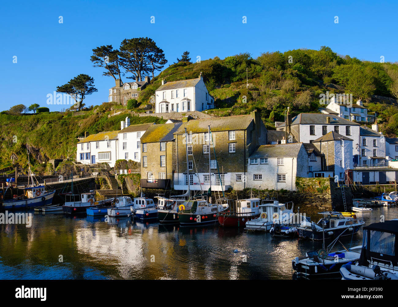 Fischerhafen, Polperro, Cornwall, England, Großbritannien Stockfoto