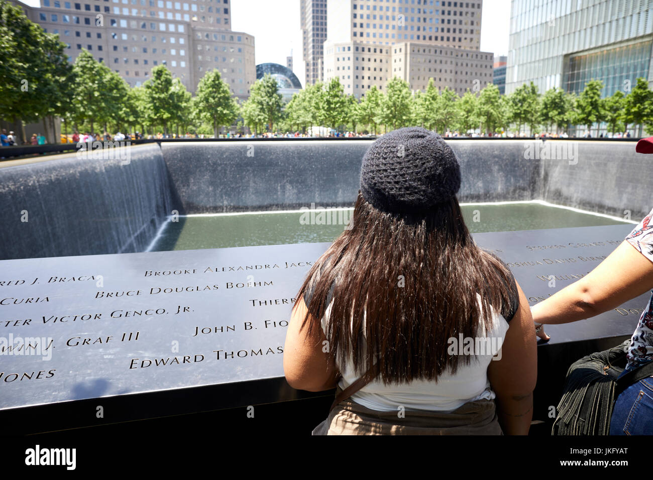 World trade center memorial fountains -Fotos und -Bildmaterial in hoher ...
