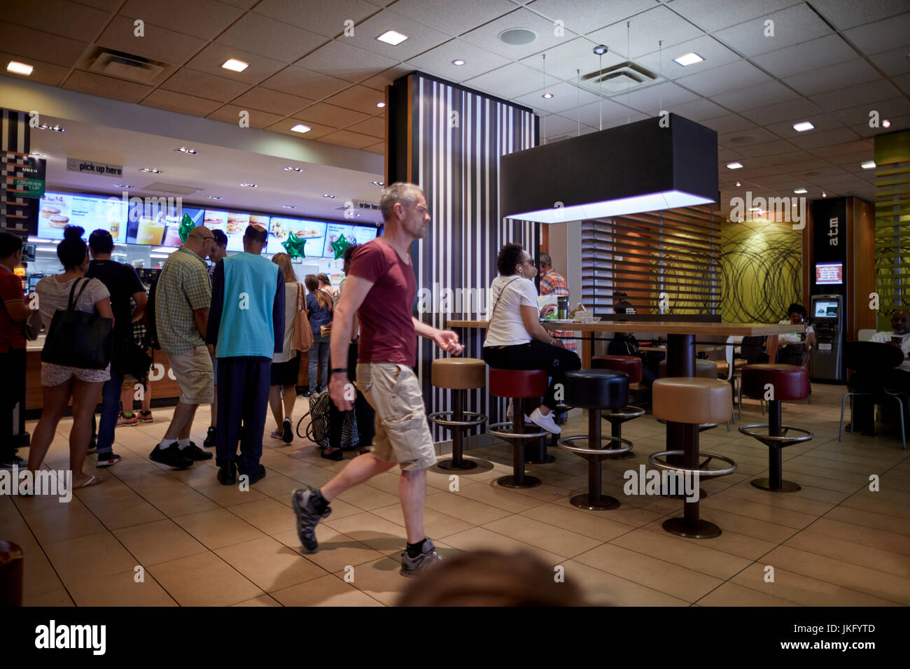 New York City, Manhattan, Vereinigte Staaten, McDonalds Innenraum 8th Avenue Midtown Stockfoto