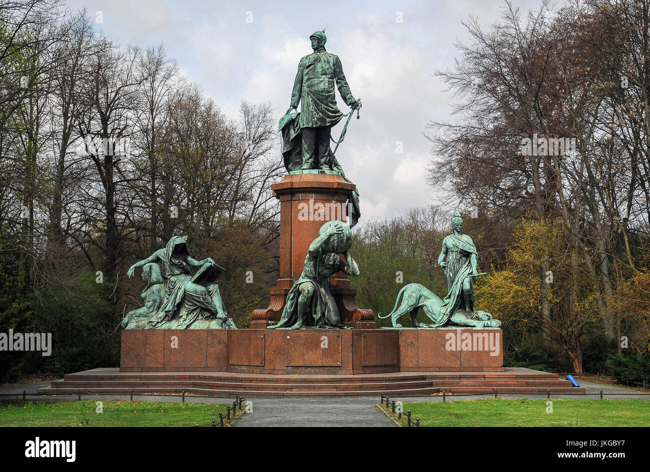 BERLIN-4. APRIL: The Bismarck-Denkmal im Tiergarten, Bezirk Mitte, Berlin, Deutschland, am 4. April 2011. Stockfoto