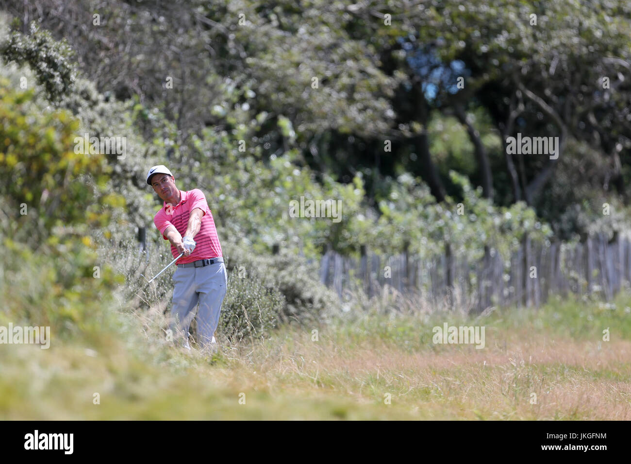 Der englische Ross Fisher trifft am vierten Tag der Open Championship 2017 im Royal Birkdale Golf Club, Southport, das Unhau. DRÜCKEN SIE VERBANDSFOTO. Bilddatum: Sonntag, 23. Juli 2017. Siehe PA Geschichte GOLF Open. Das Foto sollte lauten: Richard Sellers/PA Wire. Stockfoto