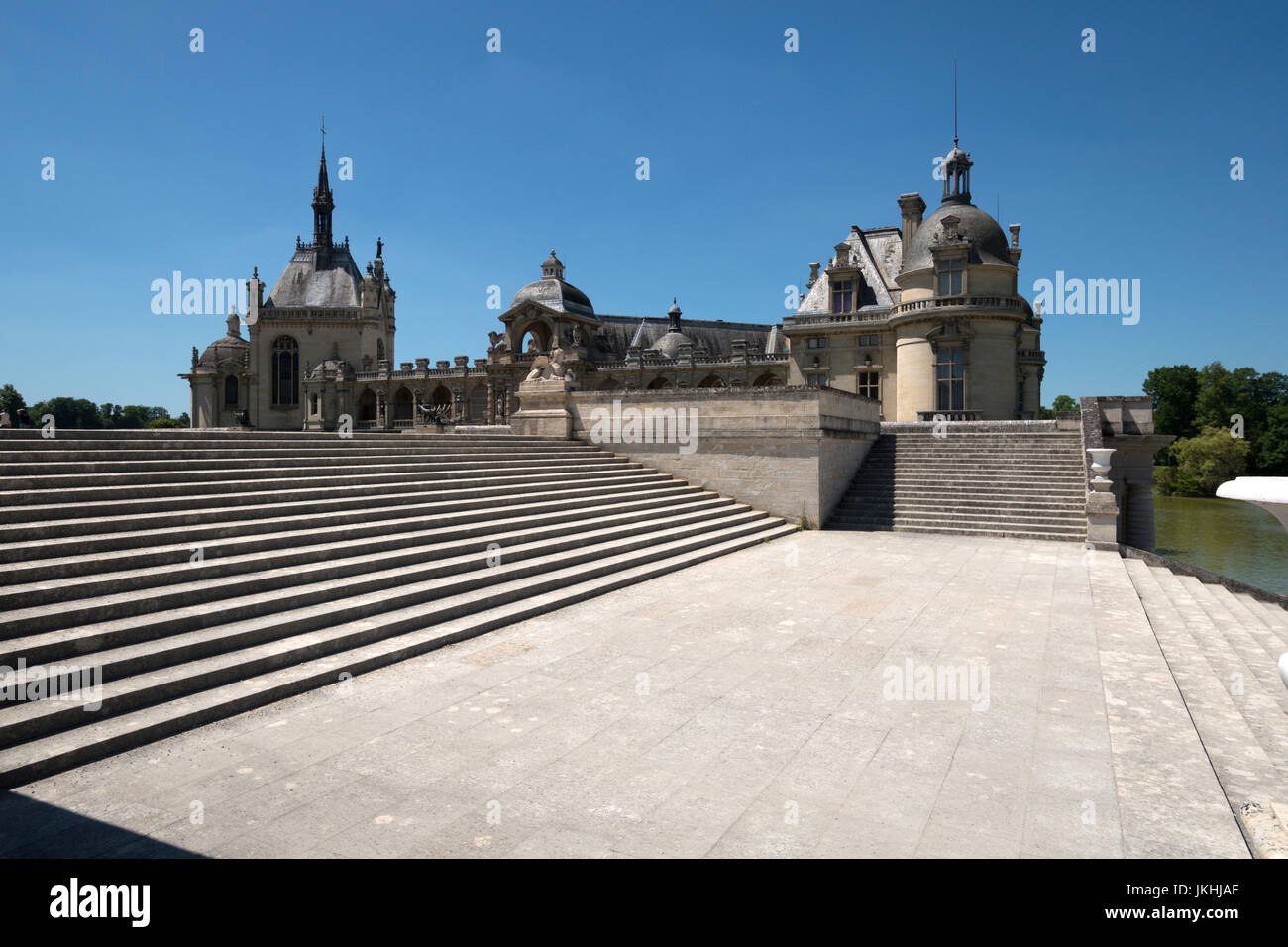 Chateau de Chantilly Park und Garten mit Stallungen im Norden von Paris, Frankreich Stockfoto