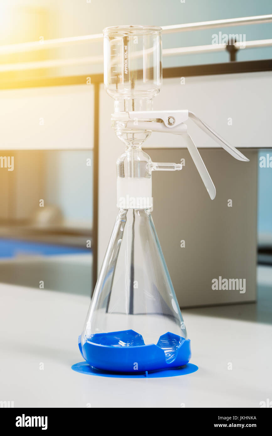 Ansaugfilter im Labor. mit Sonnenlicht Stockfoto