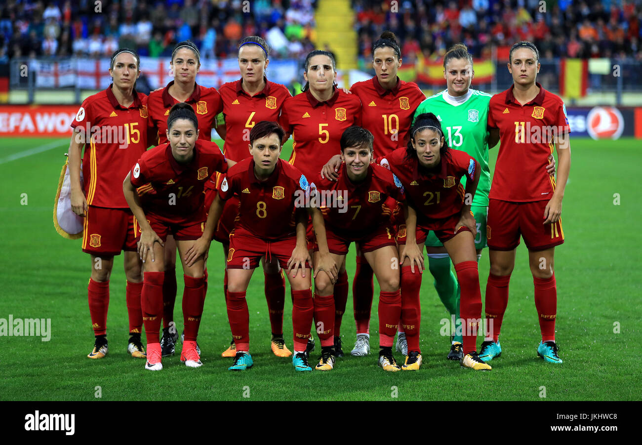 Spanien-Spieler stellen für ein Gruppenfoto vor der UEFA Women's Euro 2017, Spiel der Gruppe D im Rat Verlegh Stadion, Breda. PRESSEVERBAND Foto. Bild Datum: Sonntag, 23. Juli 2017. Vgl. PA Geschichte Fußball England Frauen. Bildnachweis sollte lauten: Mike Egerton/PA Wire. Einschränkungen: Verwendung FA Beschränkungen unterworfen. Nur zur redaktionellen Verwendung. Gewerbliche Nutzung nur mit vorheriger schriftlicher Zustimmung der FA. Keine Bearbeitung außer Zuschneiden. Stockfoto