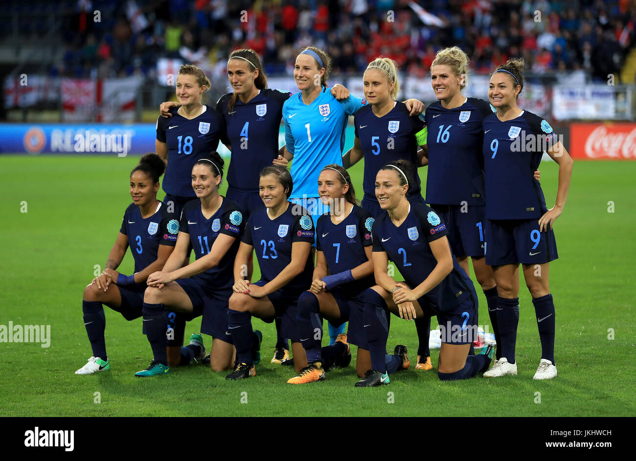 England-Spieler stellen für ein Gruppenfoto vor der UEFA Women's Euro 2017, Spiel der Gruppe D im Rat Verlegh Stadion, Breda. Stockfoto