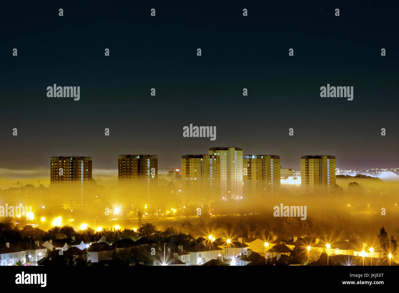 Panorama-aufnahme der Verschiebung im Nebel aus dem Fluss Clyde in den Norden der Stadt nach Osten über den Westen Stockfoto