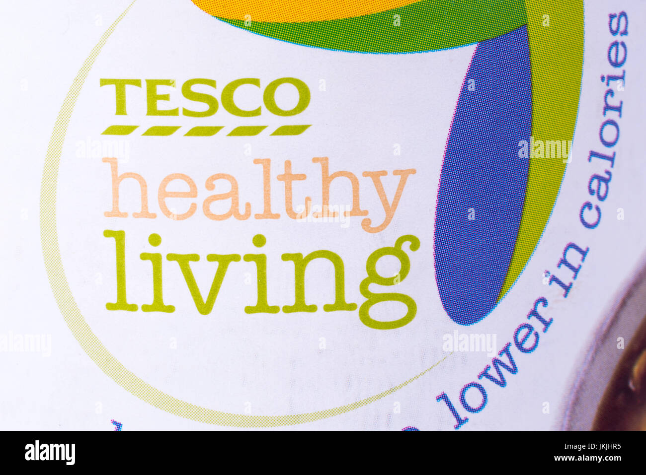 LONDON, UK - 7. Juli 2017: Eine Nahaufnahme des Symbols Tesco Healthy Living auf eines ihrer gesunde Alternative Produkte auf 7. Juli 2017. Stockfoto