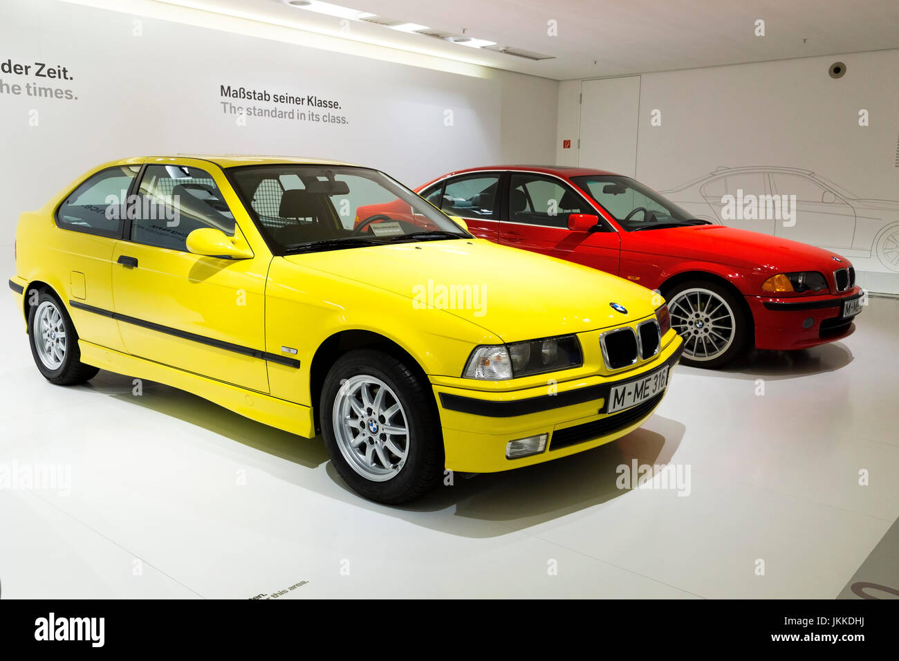 Exponate im BMW Museum in München. Stockfoto