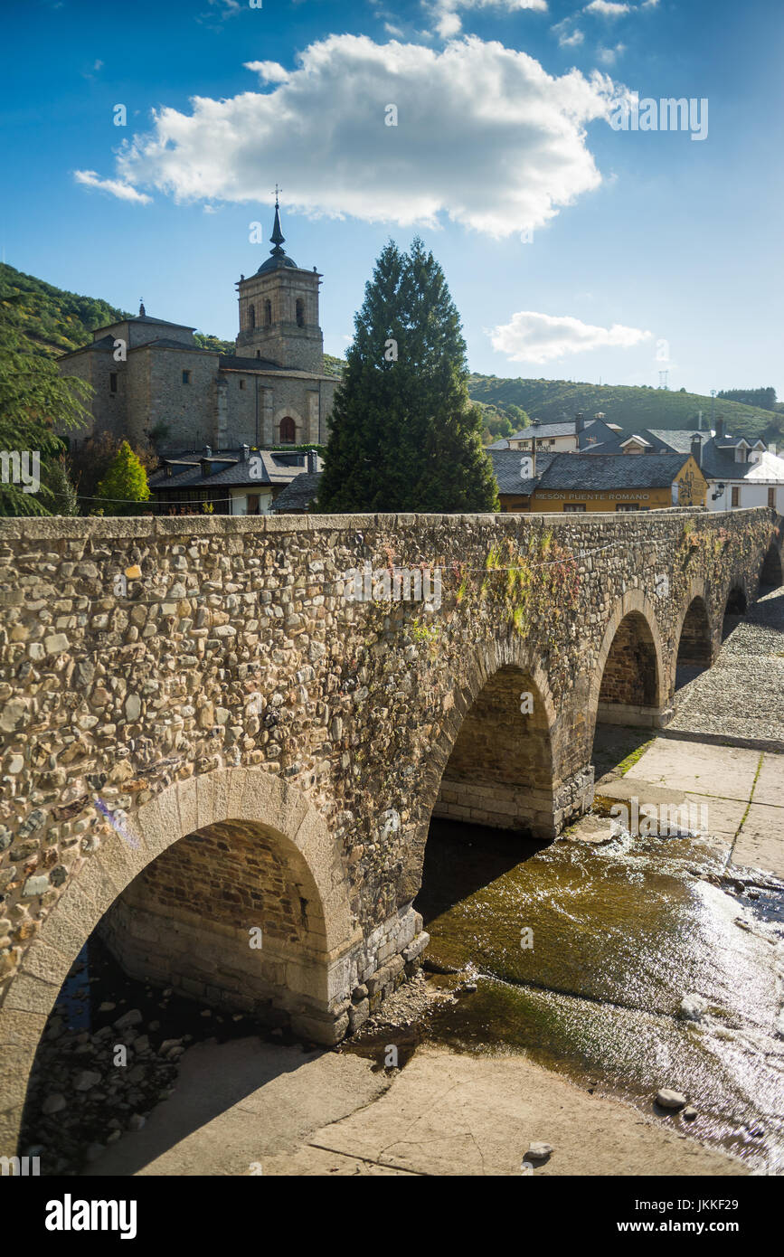 Brücke in die Wieden, Galizien, Spanien. Camino de Santiago. Stockfoto
