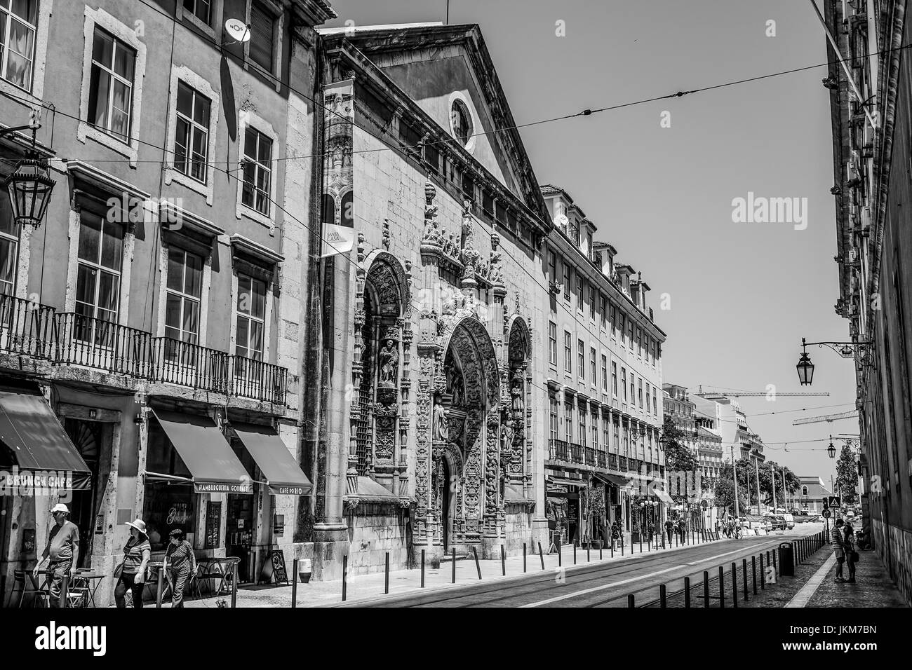 Lissabon Stadt Zentrum Straßenansicht bei Comercio Square - Lissabon - PORTUGAL Stockfoto
