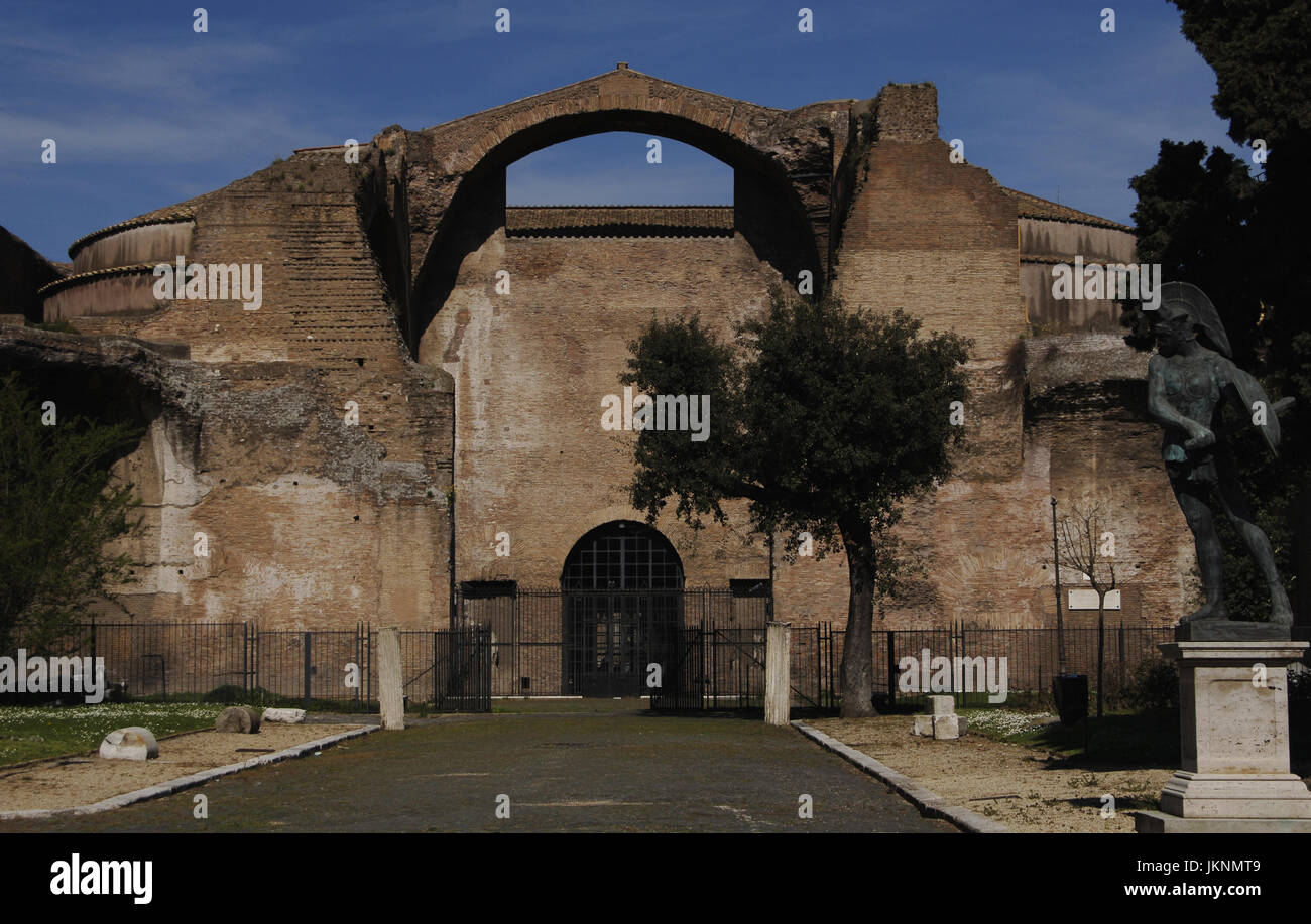 Italien. Rom. Thermen des Diokletian. Gebaut von 298-306. Von außen. Römische Nationalmuseum. Italien. Stockfoto