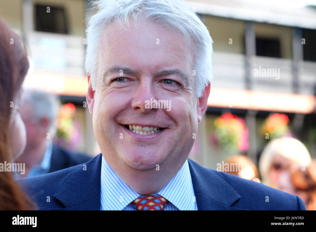 Builth Wells, Wales, UK. 24. Juli 2017. Royal Welsh Show: Rt Hon Carwyn Jones erster Minister von Wales besucht den Eröffnungstag der größten viertägige Landwirtschaftsausstellung in Großbritannien. Foto-Steven Mai / Alamy Live News Stockfoto