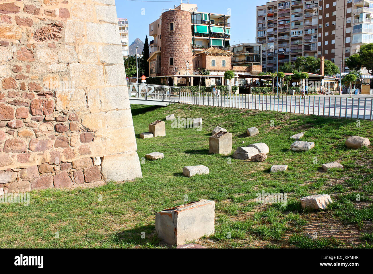 Der Torreón de San Vicente-Turm in Benicassim, einem Badeort an der Costa del Azahar Coast, Provinz von Castello, Spanien Stockfoto