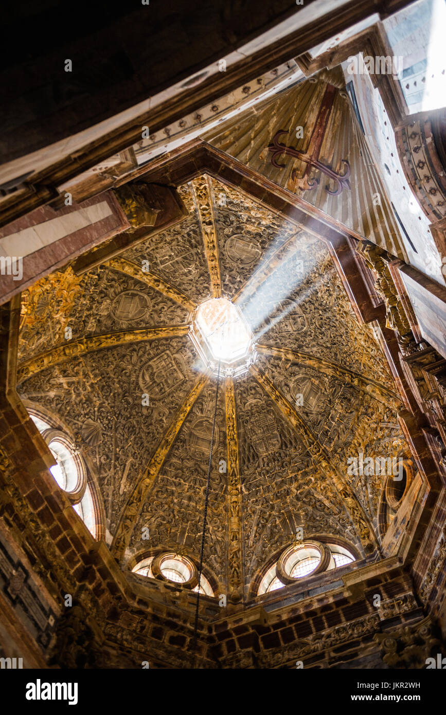 Innenraum der Catherdar in Santiago de Compostela, Spanien, Europa. Camino de Santiago. Stockfoto