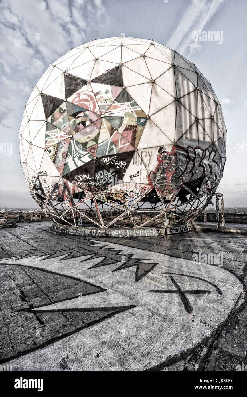 Teufelsberg, ehemalige monitoring-System der US-Armee, verlassene Gebäude, Graffiti, Berlin, Deutschland Stockfoto