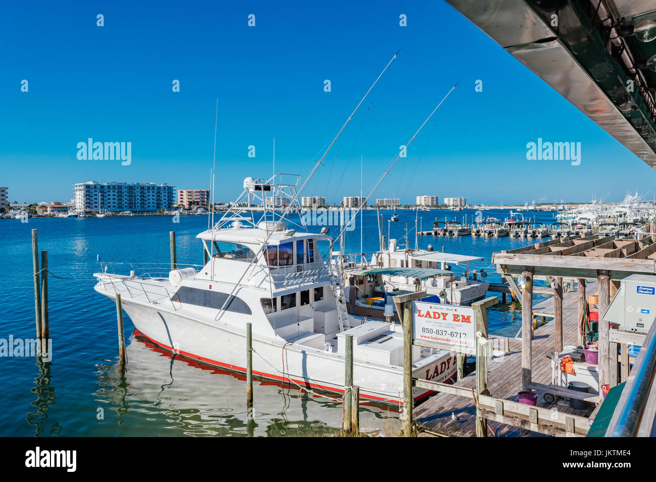 Die Dame EM, Teil der Destin Florida USA Fischereiflotte, ist auch ein eigenes Schwimmbad oder Charter Angeln Boot. Stockfoto