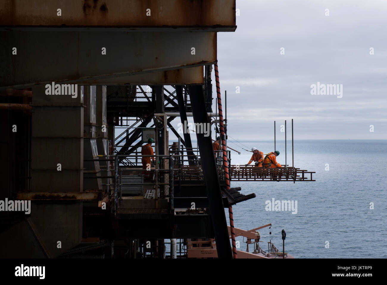 Petrofac als Pflicht Inhaber auf BP Miller Öl Gas Nordsee Installation. Credit: LEE RAMSDEN/ALAMY Stockfoto