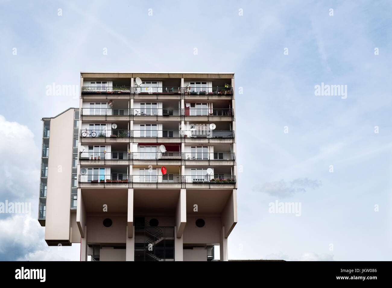 Sozialer Wohnungsbau Wohnung Blöcke im Pallasseum auf Pallastrasse im Bezirk Schöneberg von Berlin, Deutschland. Stockfoto