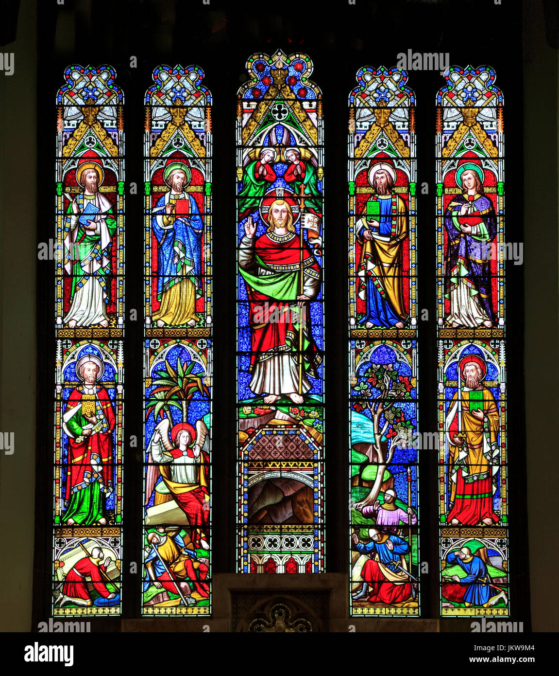 Die Auferstehung von Jesus Christus, Matthäus, St. Markus, St. Luke, St. John, St. Peter, St. Paul, Glasfenster von William Wailes, 1853, Swaffh Stockfoto