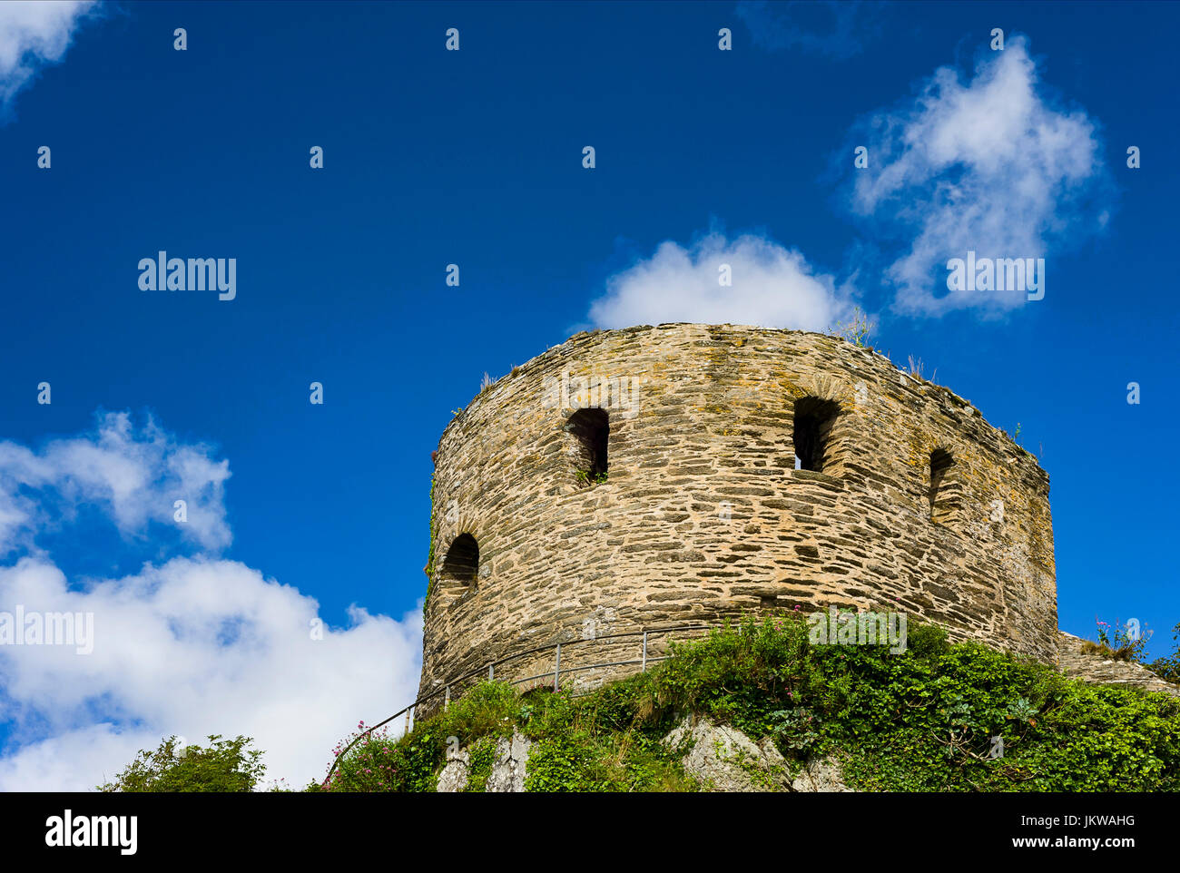 St. Catherines Castle in Readymoney nahe Fowey reicht Jahrhunderte zurück und diente als eine alte Meer Verteidigungs- und Suche für die Gemeinde um ihn herum. Stockfoto