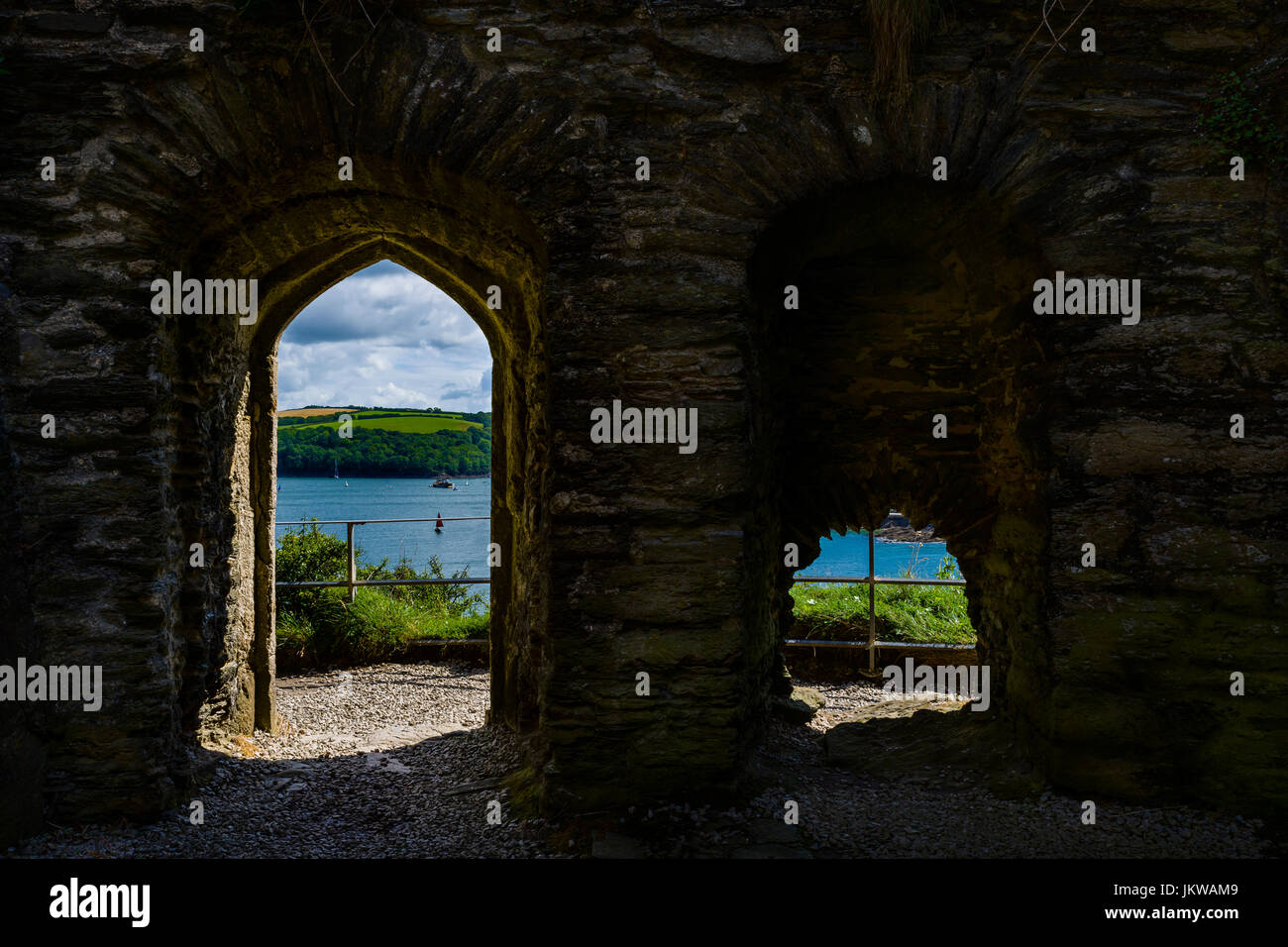 St. Catherines Castle in Readymoney nahe Fowey reicht Jahrhunderte zurück und diente als eine alte Meer Verteidigungs- und Suche für die Gemeinde um ihn herum. Stockfoto