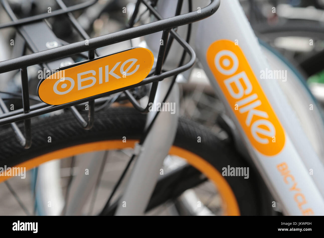 Ein neues Fahrrad Verleih Schema Rivalen Boris Bikes hat in London ins Leben gerufen. Die Start-up-Firma aus Singapur ist der erste "dockless" Fahrradverleih geworden. Stockfoto
