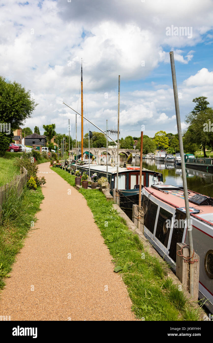 Die Medway Valley entfernt. am East Farleigh in der Nähe von Maidstone, neben dem Fluss Medway, Kent, UK Stockfoto