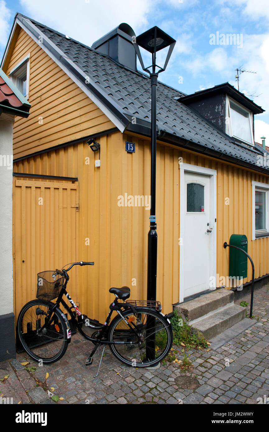 Gelbes Holzhaus Halmstad Halland Schweden Stockfotografie Alamy
