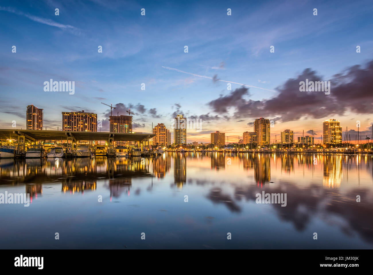 St. Petersburg, Florida, USA Skyline der Innenstadt Stadt an der Bucht. Stockfoto