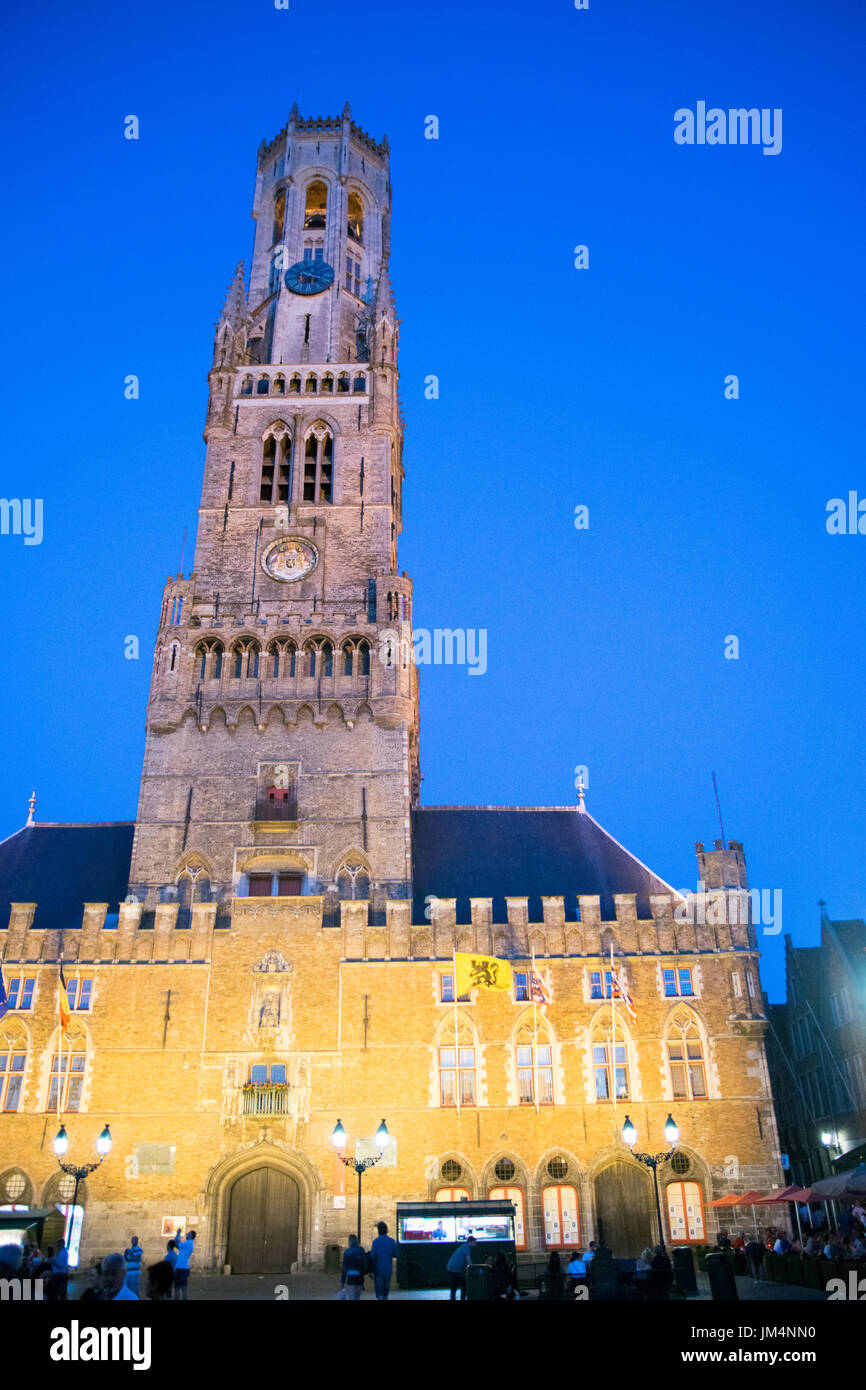 Der Belfried von Brügge ist eine mittelalterliche Glockenturm im historischen Zentrum von Brügge, Belgien Stockfoto