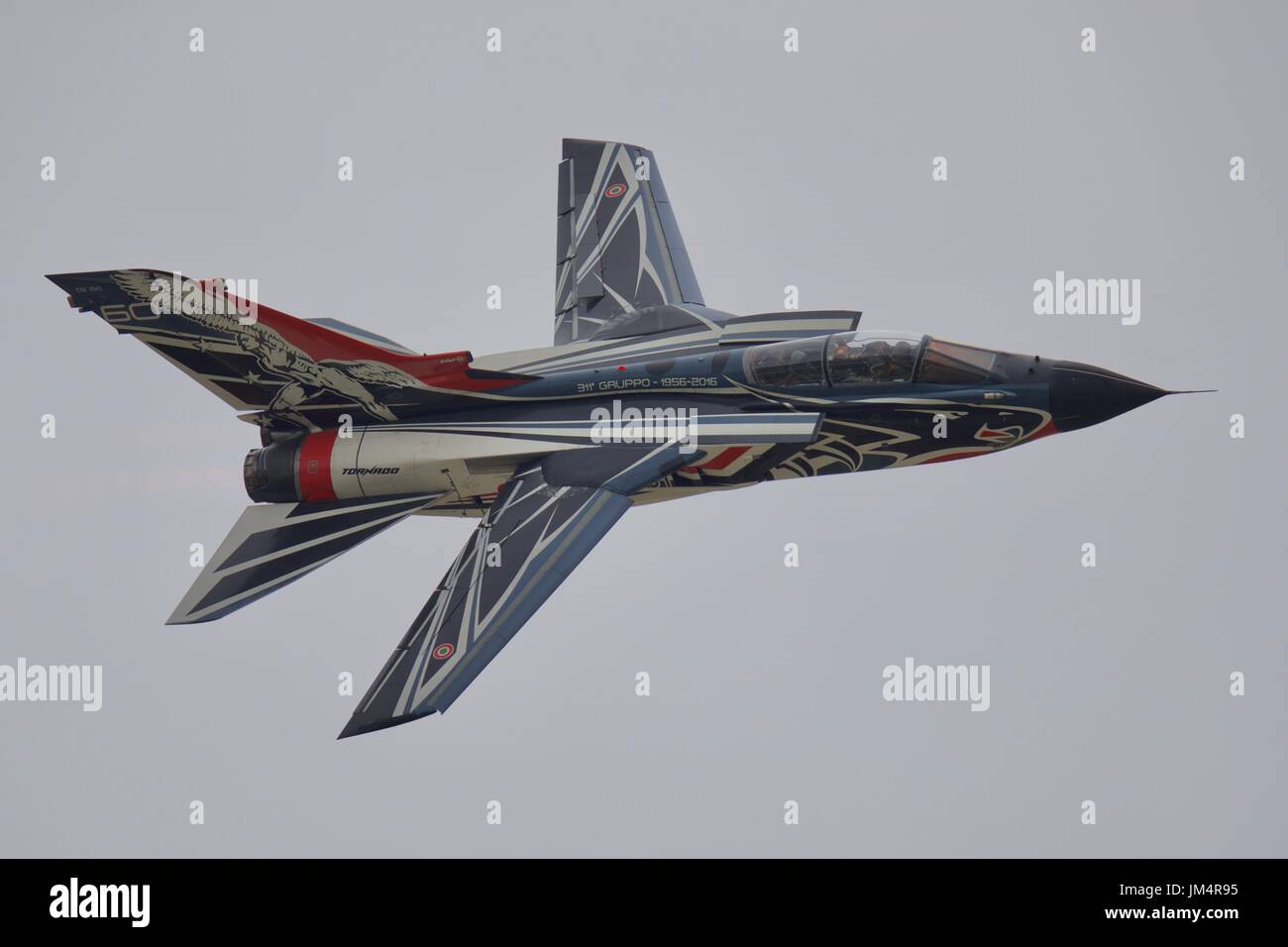 Italienische Luftwaffe Panavia A-200A Tornado mit einer Sonderlackierung feiert 60. Jahrestag der 311 Gruppo Reparto Sperimentale Volo Stockfoto