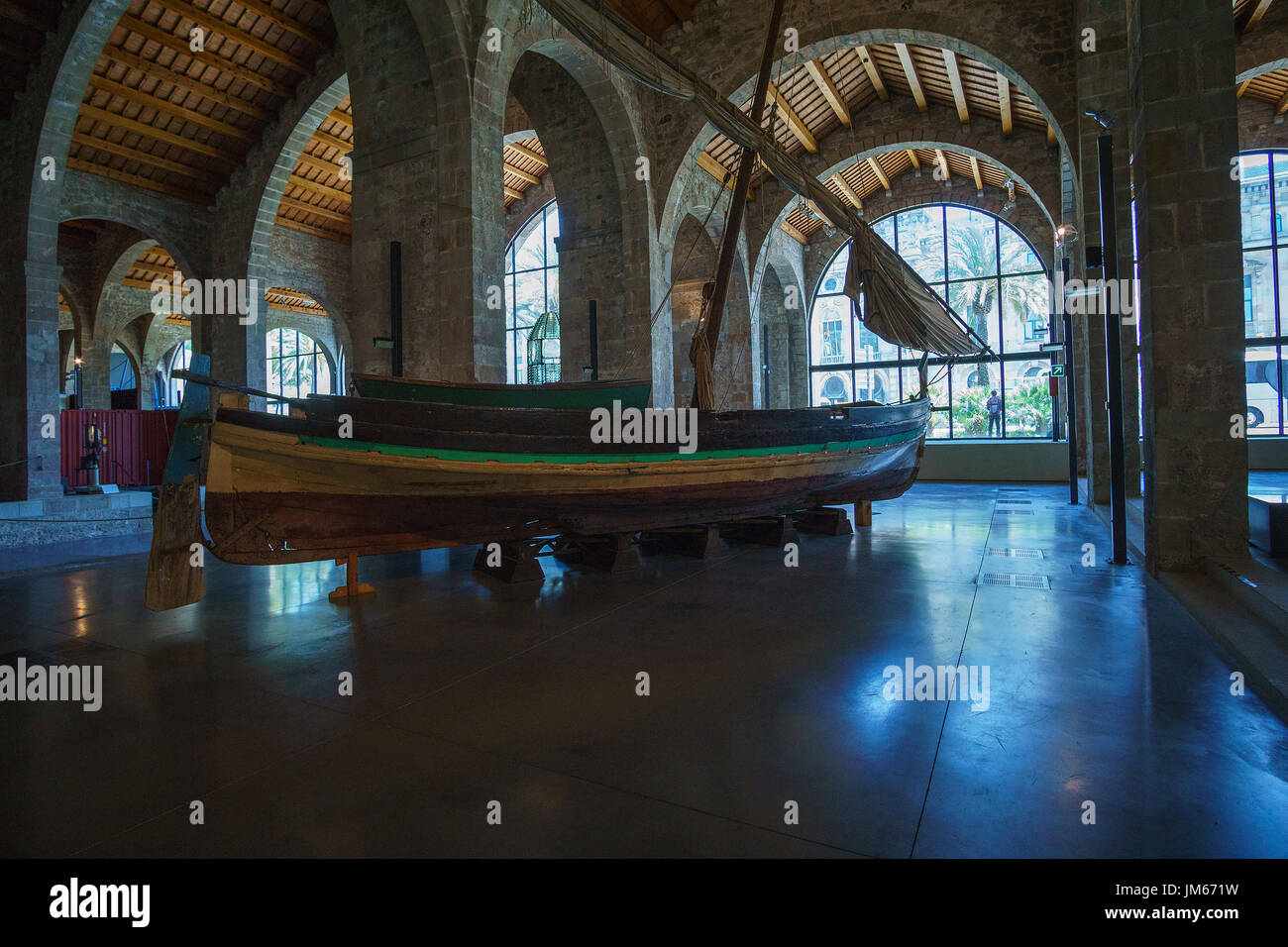 Innenraum der berühmte Museu Maritim de Barcelona, Spanien. Das Museum ist eines der interessantesten Sehenswürdigkeiten in Barcelona Stadt. Stockfoto