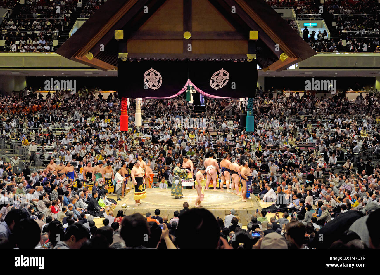 Sumo in Ryogoku Kokugikan, Tokio Stockfoto