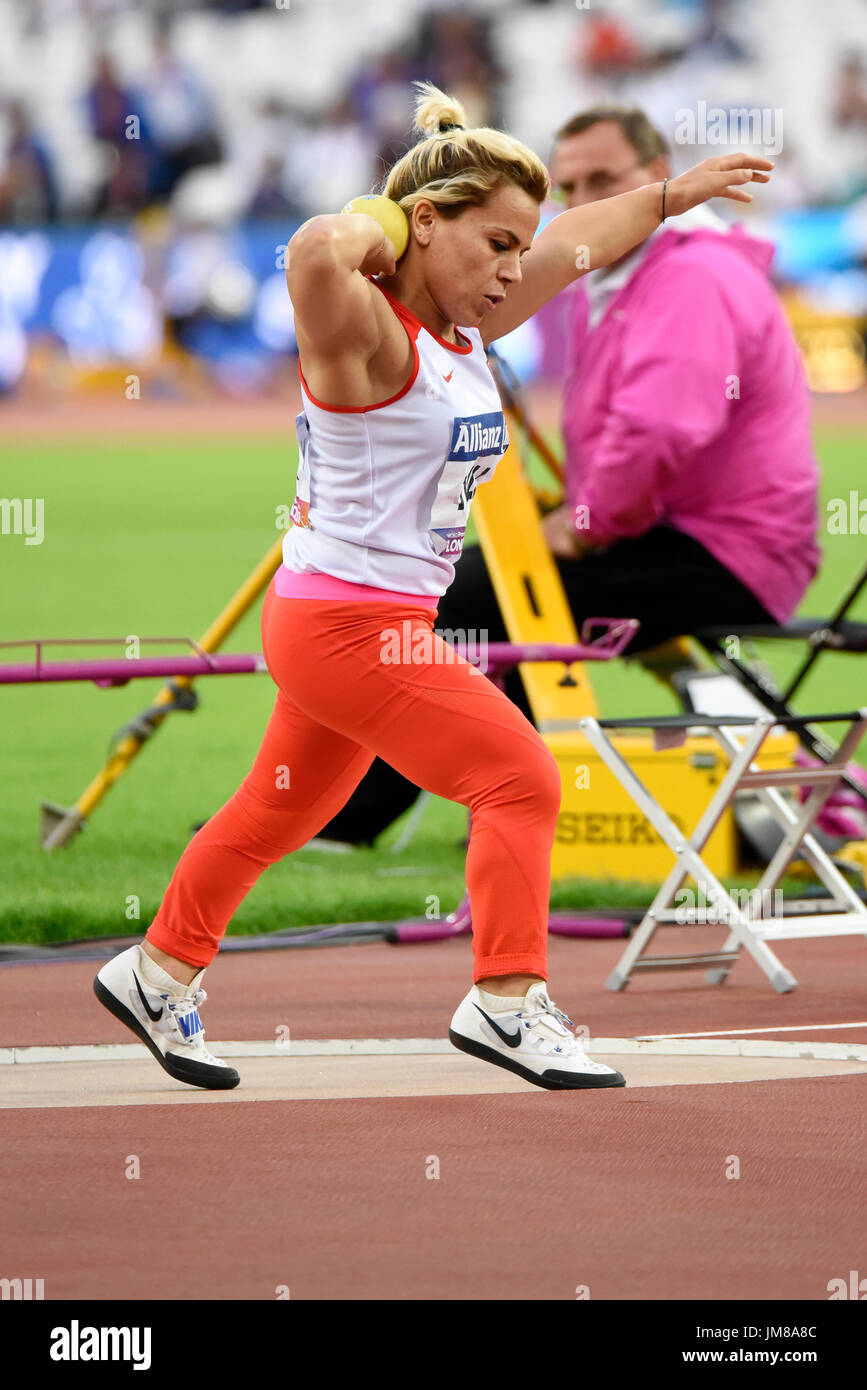 Raoua Tlili in Para der Leichtathletik-Weltmeisterschaft in London Stadium konkurrieren. Kugelstoß Frauen F41 für Sportler von Kleinwuchs Stockfoto