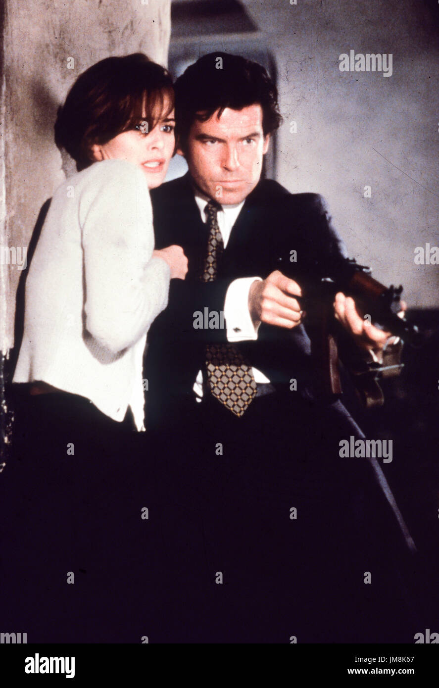 durchbohren Sie Brosnan, Izabella Scorupco, Goldeneye, 1995 Stockfoto