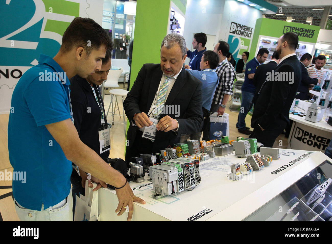 SÃO PAULO, SP - 26.07.2017: 29 FIEE NO SÃO PAULO EXPO - die 29. internationale Messe für die Elektroindustrie, Elektronik, Energie und Automation (FIEE) zwischen 25. und 28. dieses Monats gehalten wird, um die Aktualisierung und treffen folgen den Anforderungen des Marktes, die Veranstaltung ist alle zwei Jahre und präsentiert einige Neuheiten für den Bereich. Die Veranstaltung findet statt in São Paulo Expo. (Foto: Aloisio Mauricio/Fotoarena) Stockfoto