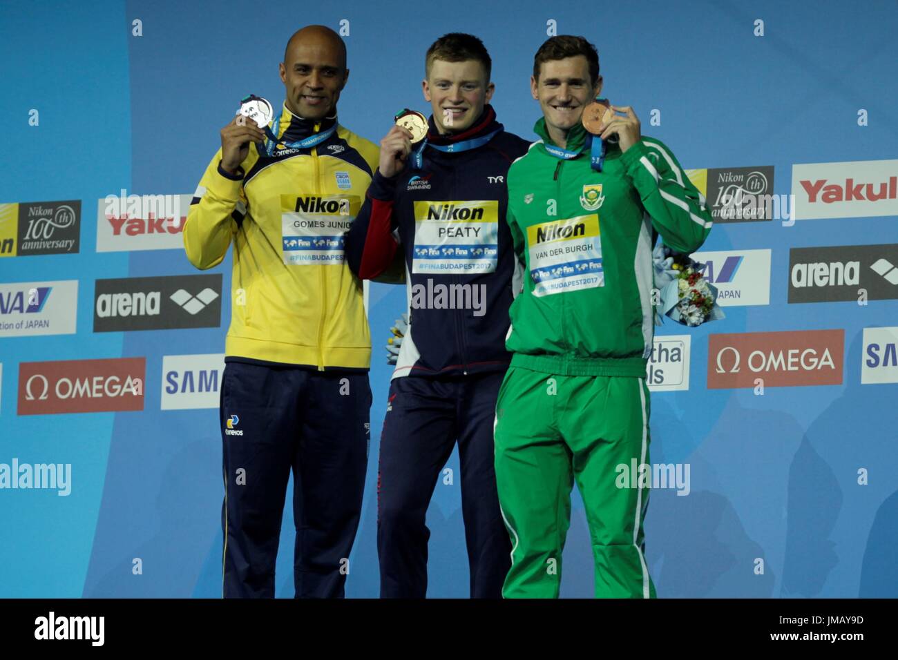 Budapest, Budapest. 26. Juli 2017. Budapest, Hongrie. 26 Juli 2017. 17ème Championnats du Monde FINA 2017 le Podium du 50 m Brasse Adam Peaty (1ere), Joao Gomez Junior (2eme) und Cameron Van Den Burgh (3eme) À Duna Arena À Budapest, Credit: Laurent Lairys/Agence Locevaphotos/Alamy Live News Stockfoto